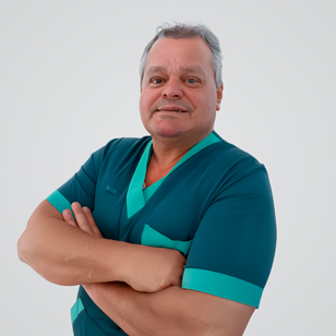 Dr. Jácome Saavedra